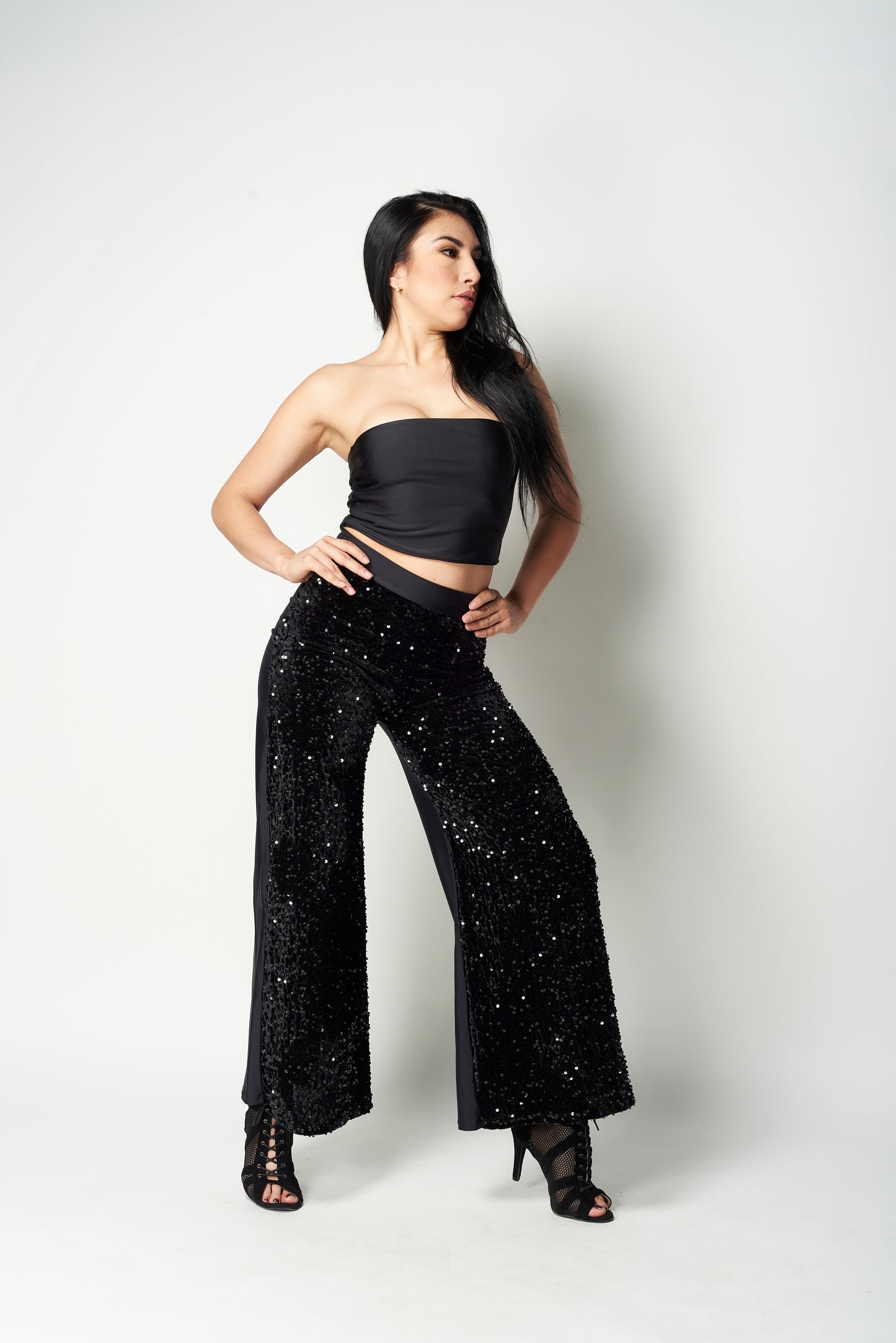 PANTALÓN FLARE DE LENTEJUELAS