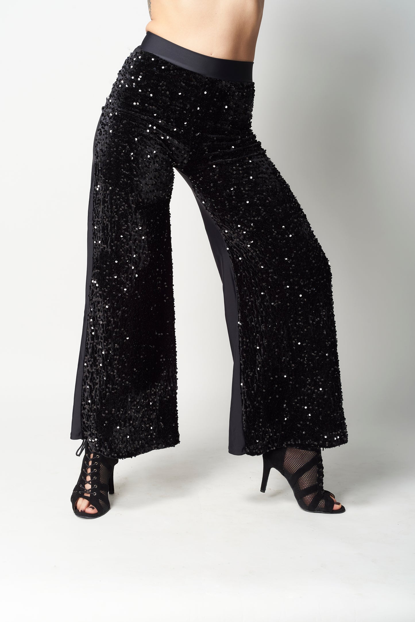 PANTALÓN FLARE DE LENTEJUELAS